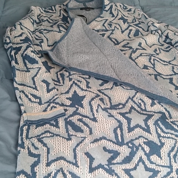 Tommy Hilfiger Sweater - Picture 8 of 8